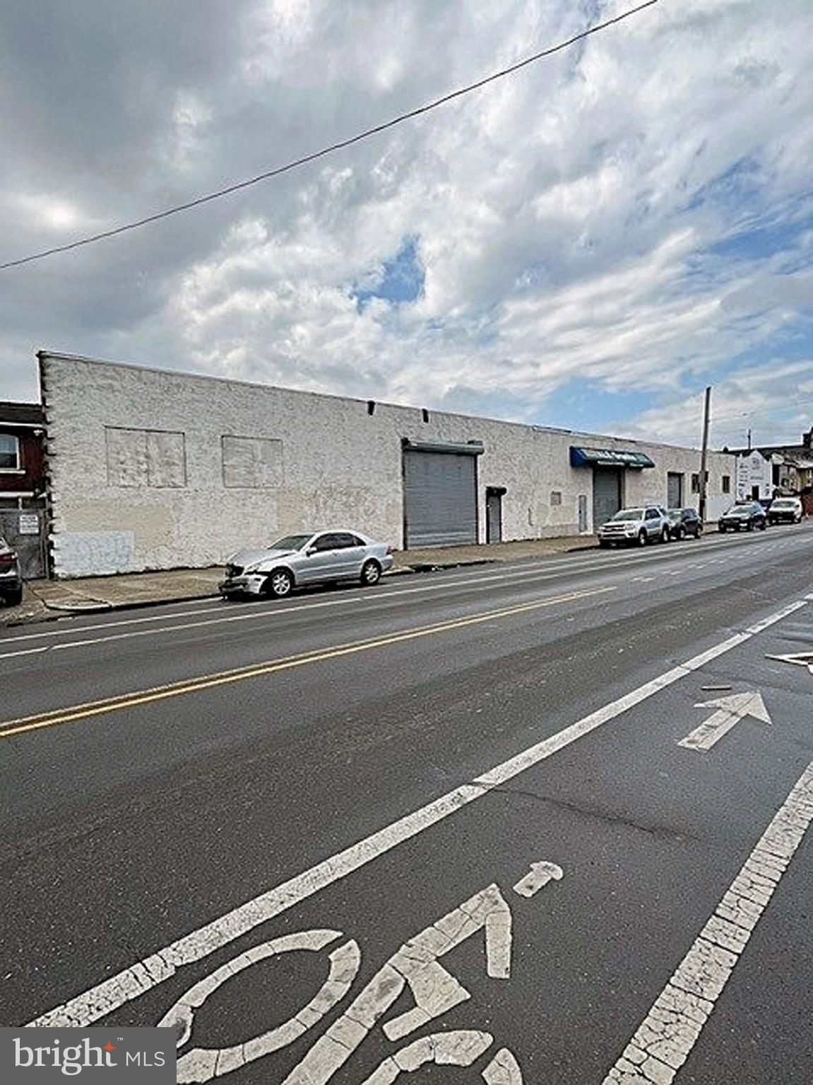 FRANKFORD - Commercial Sale