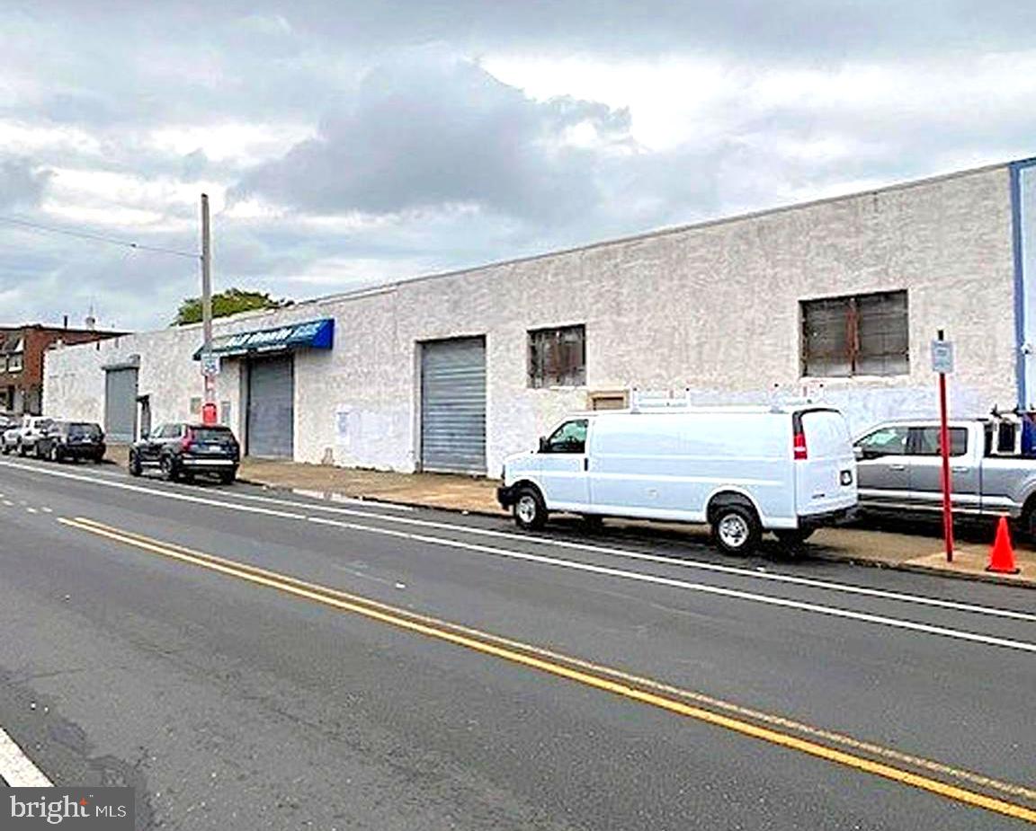 FRANKFORD - Commercial Sale