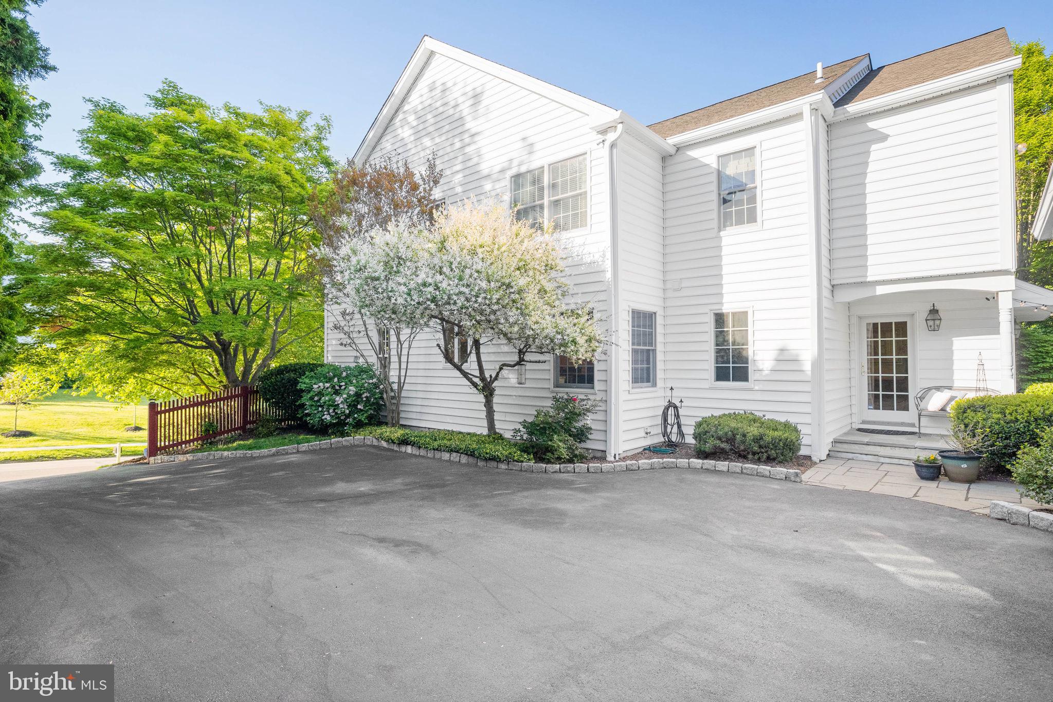 SOUTH WAYNE - Residential