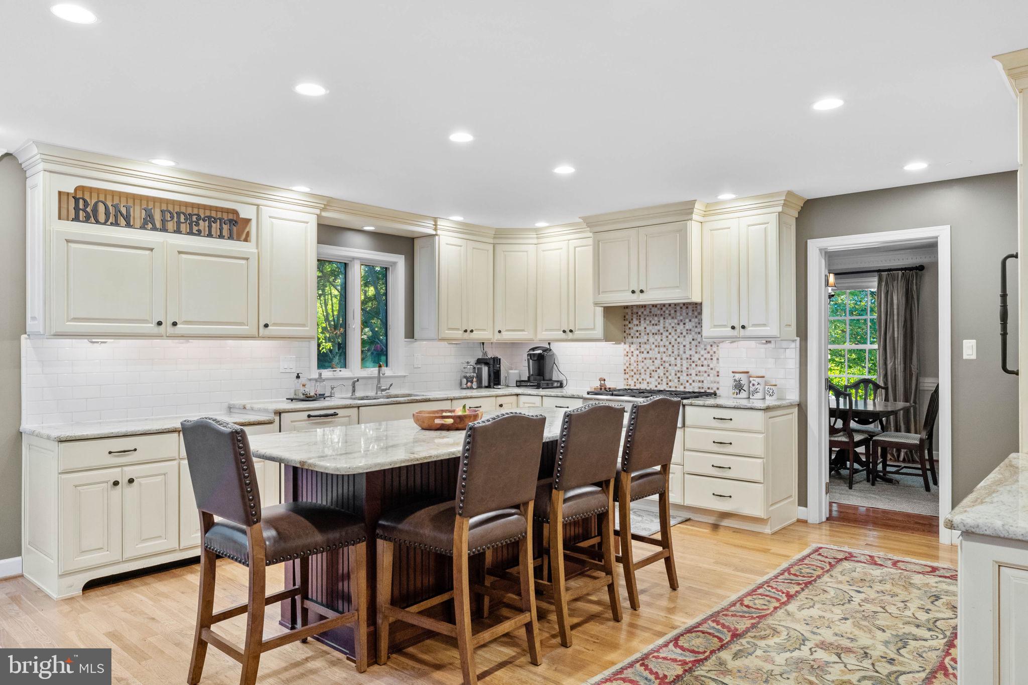 SOUTH WAYNE - Residential