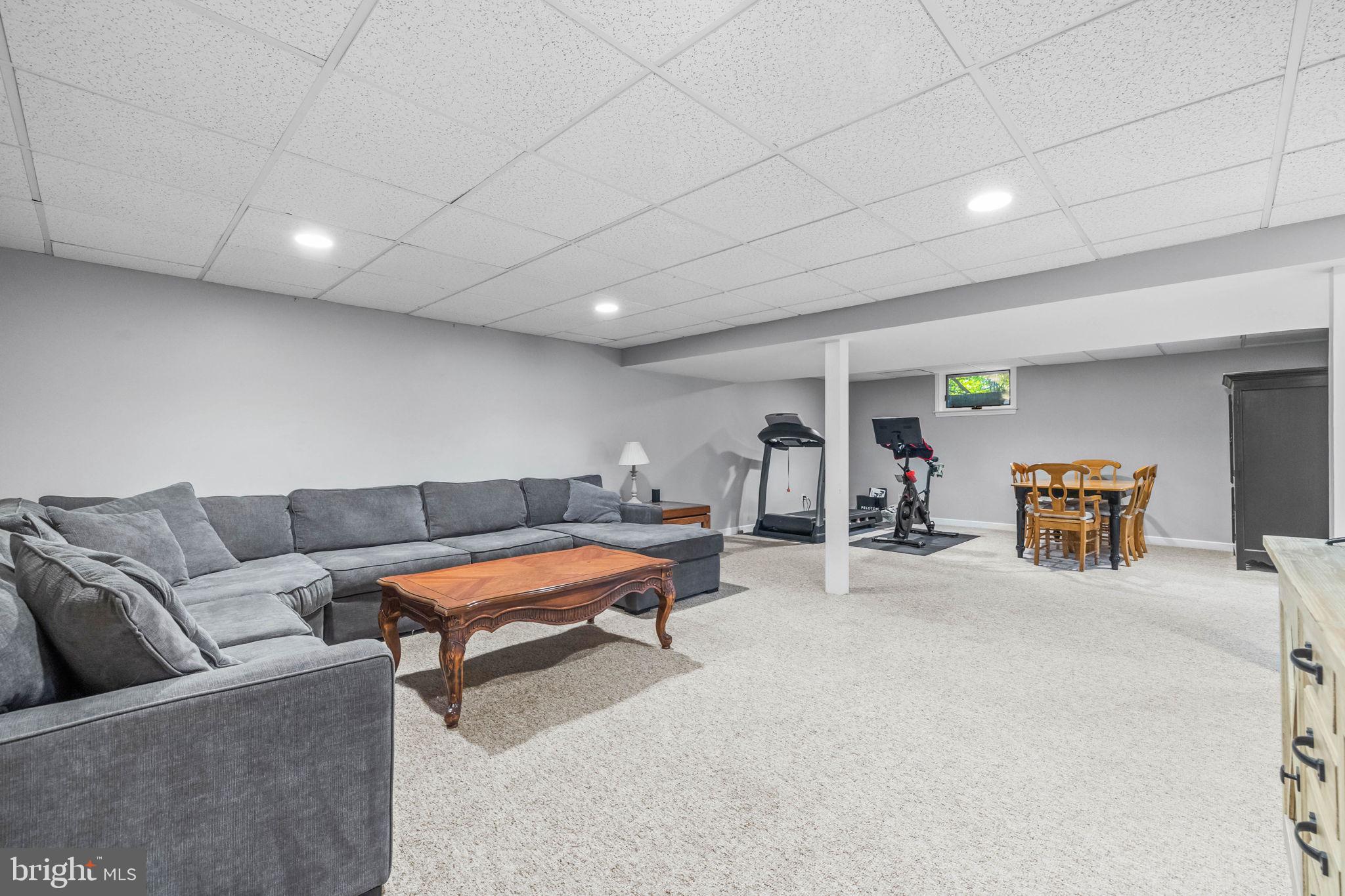 SOUTH WAYNE - Residential