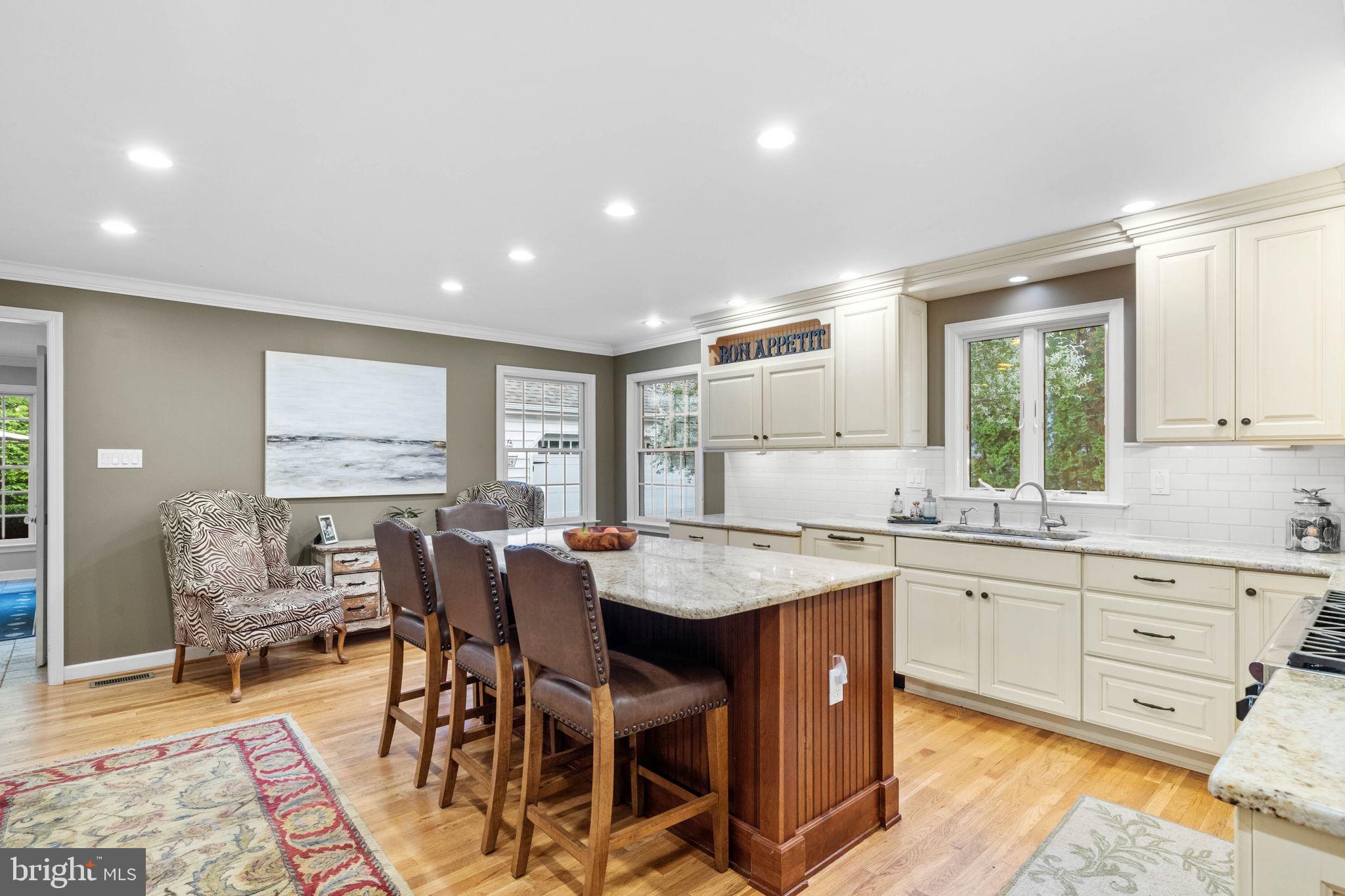 SOUTH WAYNE - Residential