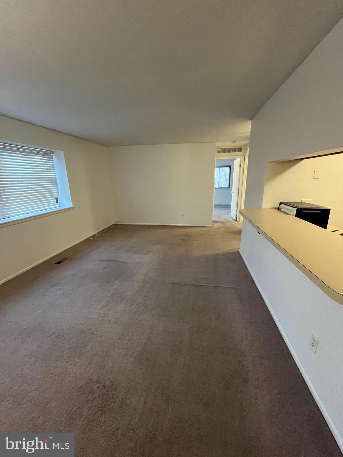 1909 WOODHOLLOW DRIVE