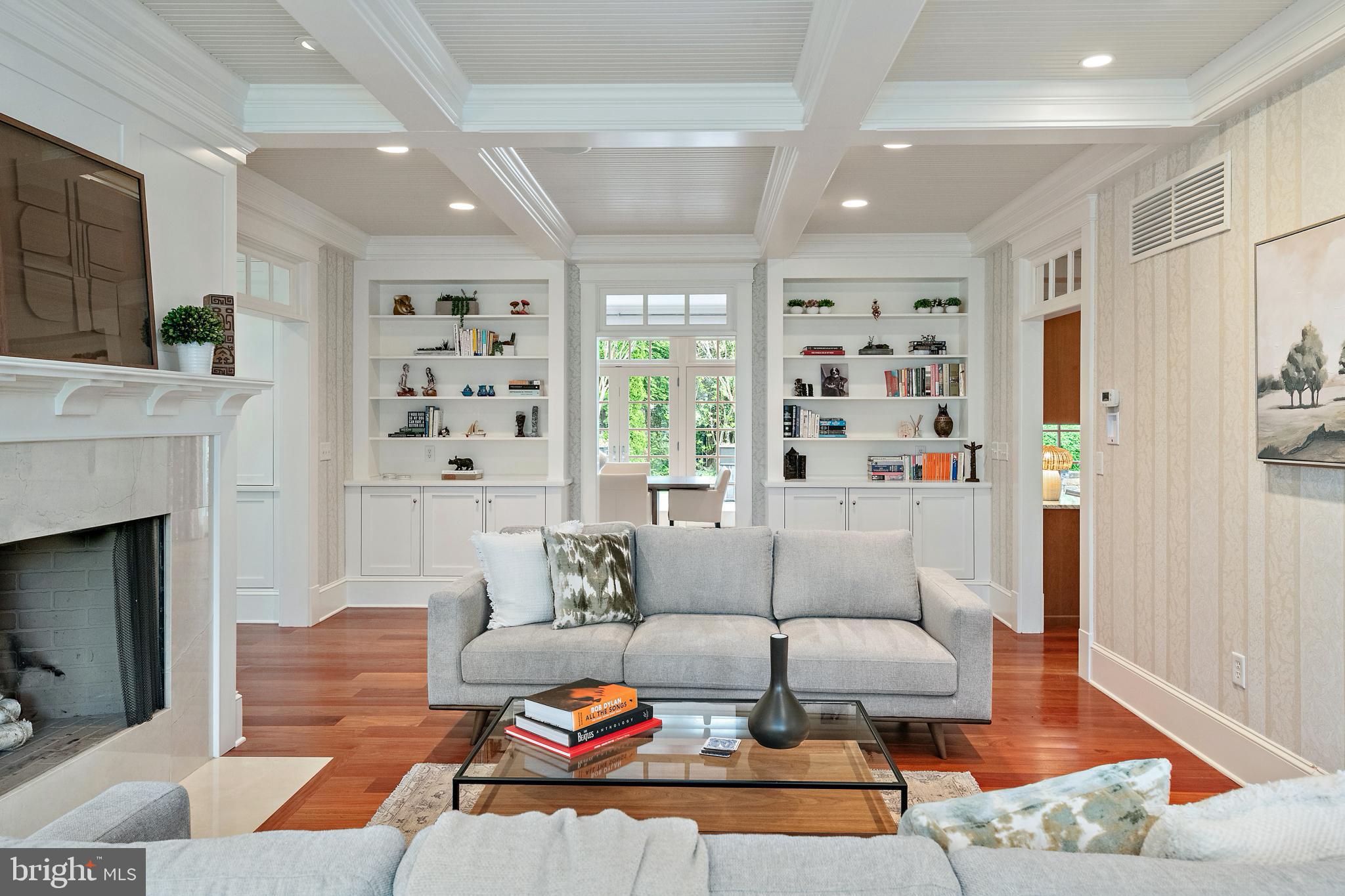 PENDENNIS MOUNT - Residential