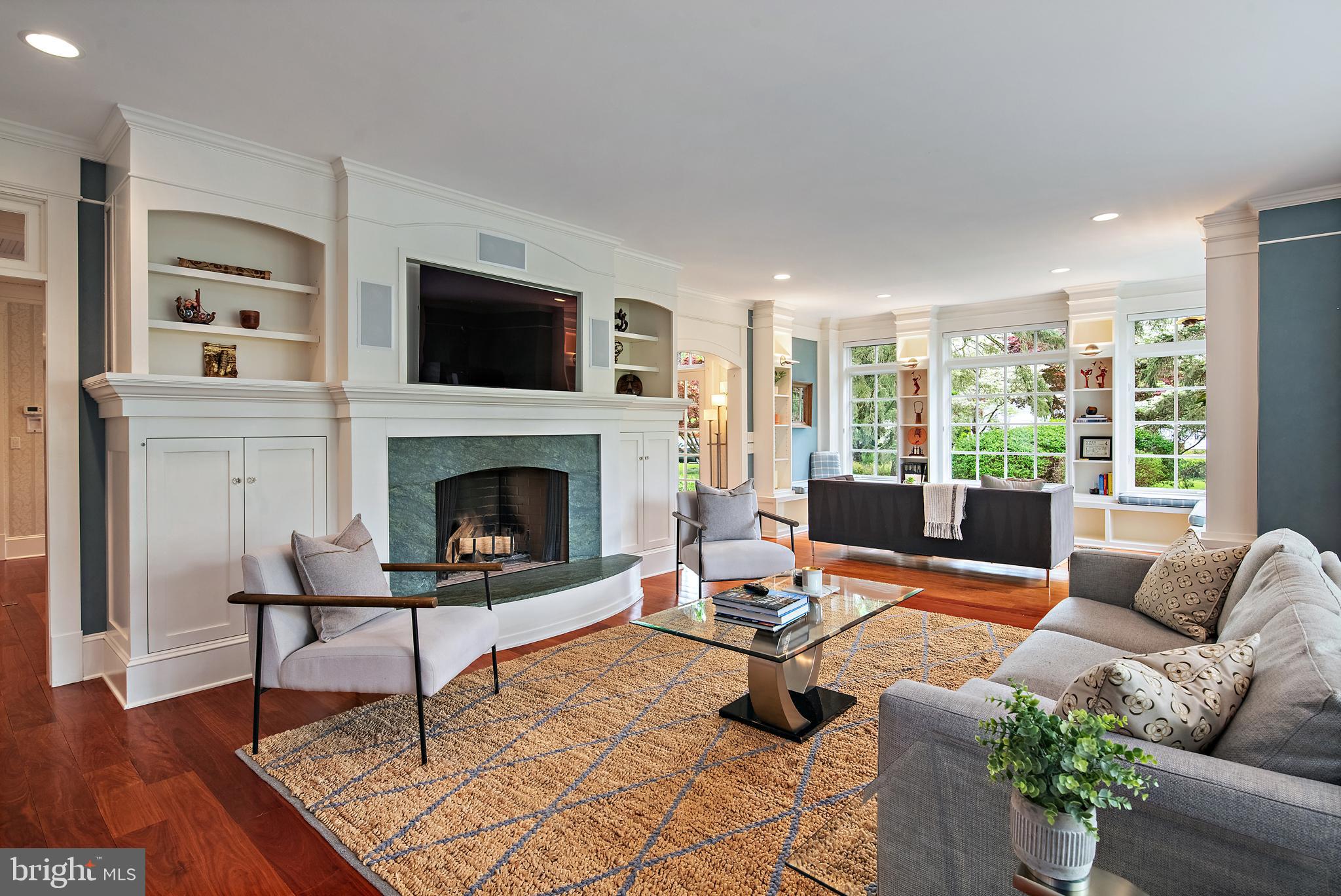 PENDENNIS MOUNT - Residential