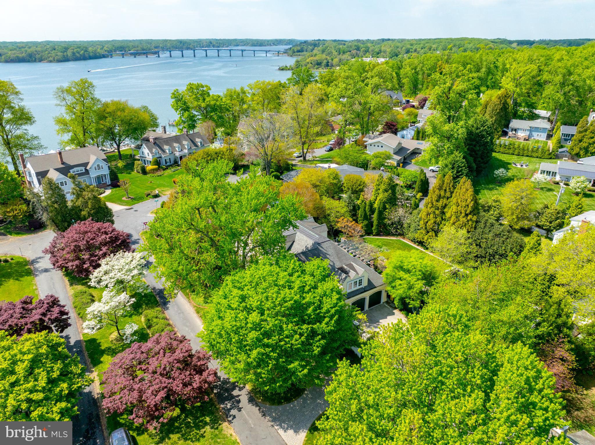 PENDENNIS MOUNT - Residential