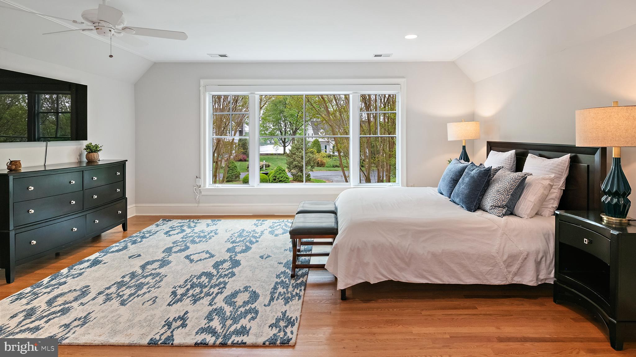 PENDENNIS MOUNT - Residential