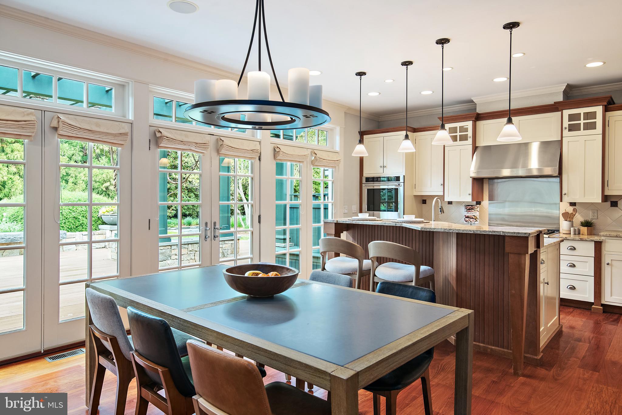 PENDENNIS MOUNT - Residential