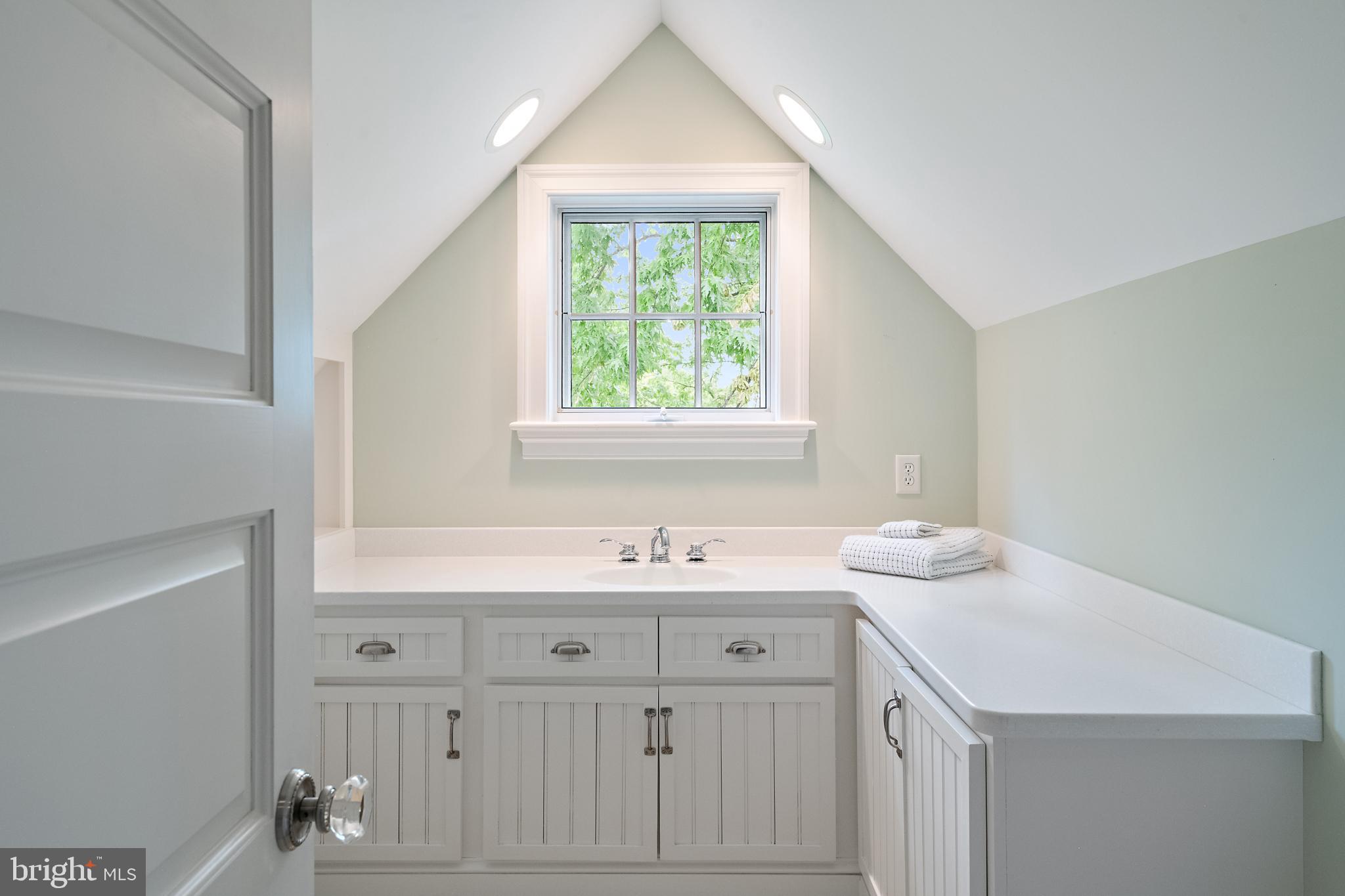 PENDENNIS MOUNT - Residential