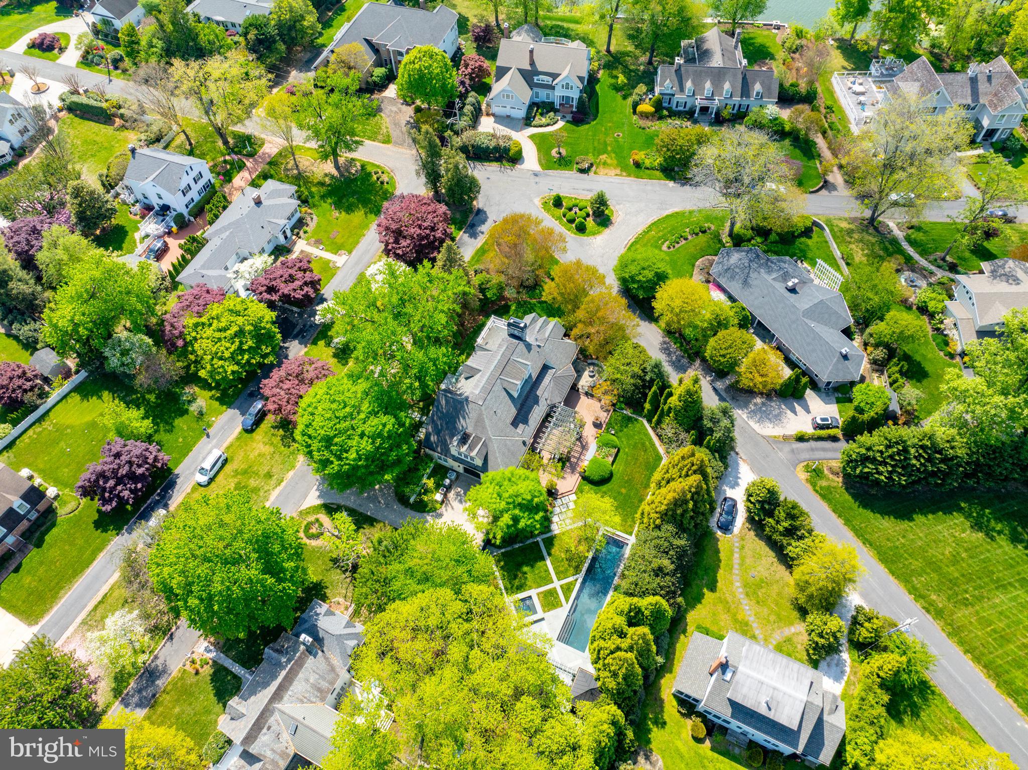 PENDENNIS MOUNT - Residential