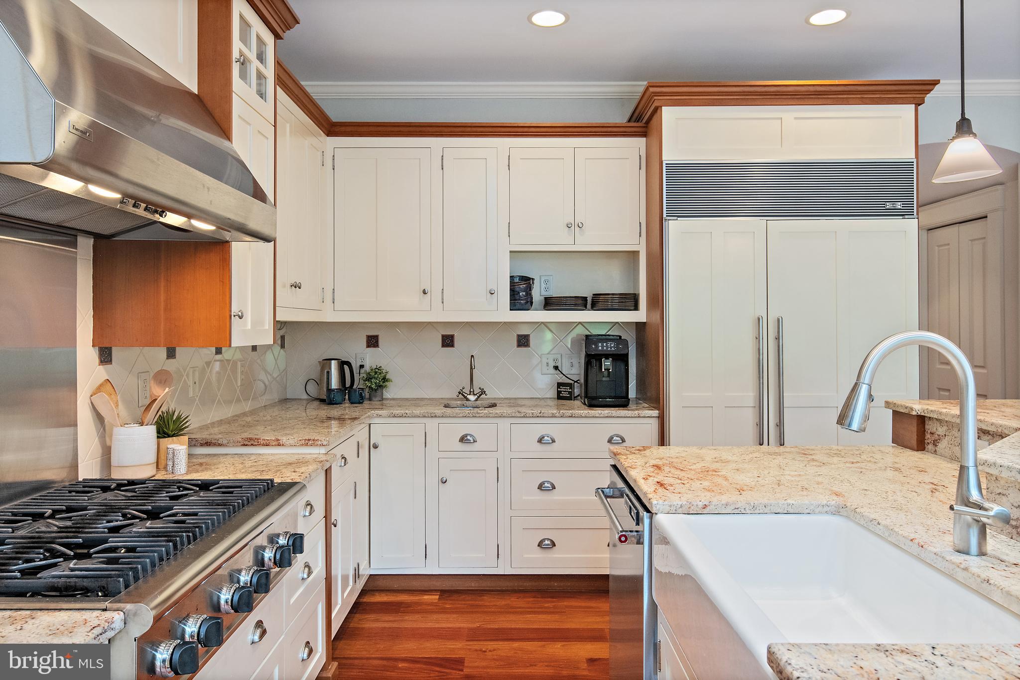 PENDENNIS MOUNT - Residential