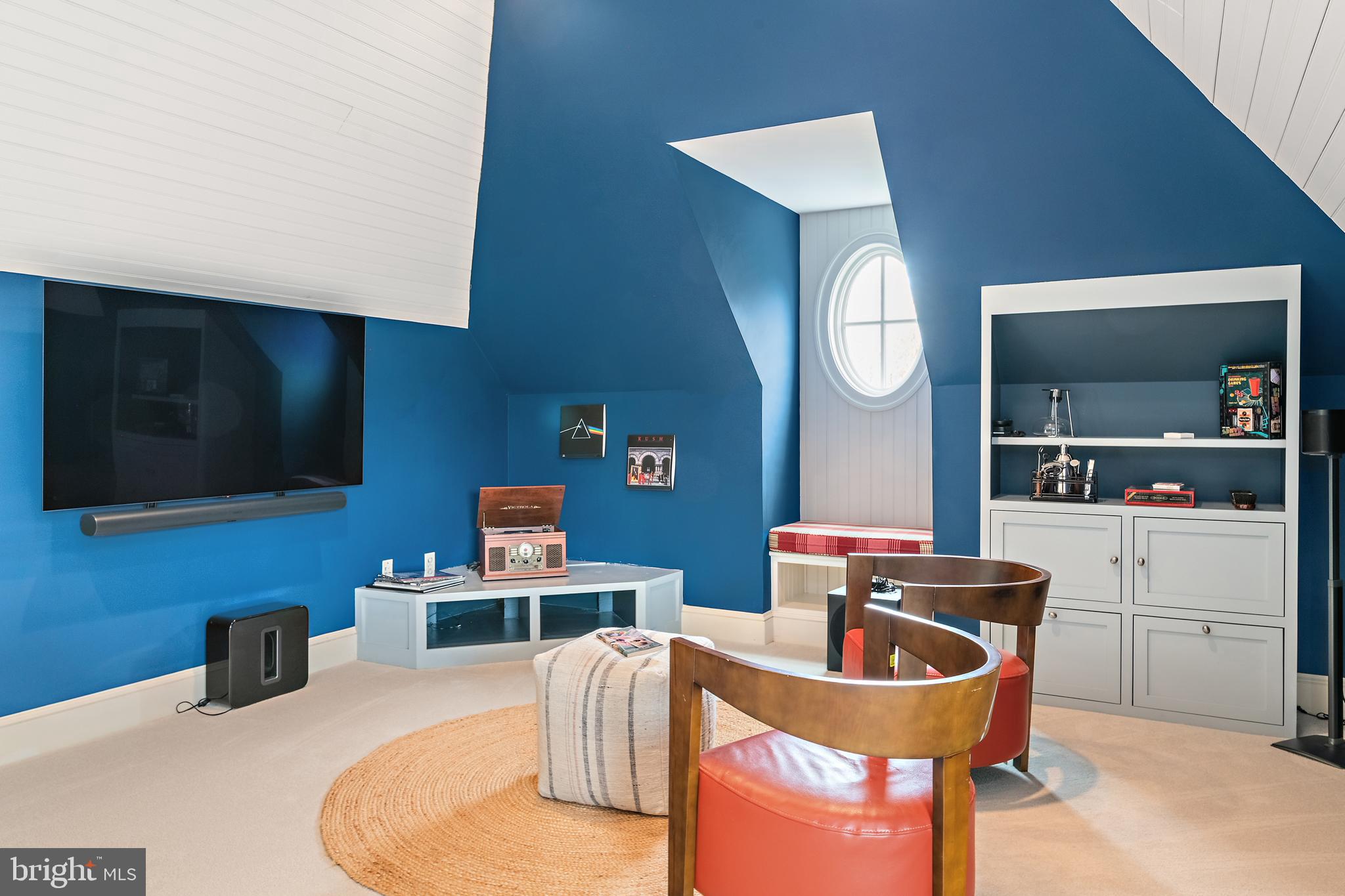 PENDENNIS MOUNT - Residential