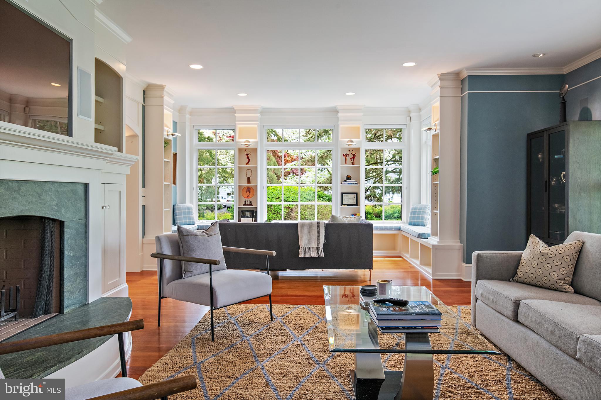 PENDENNIS MOUNT - Residential