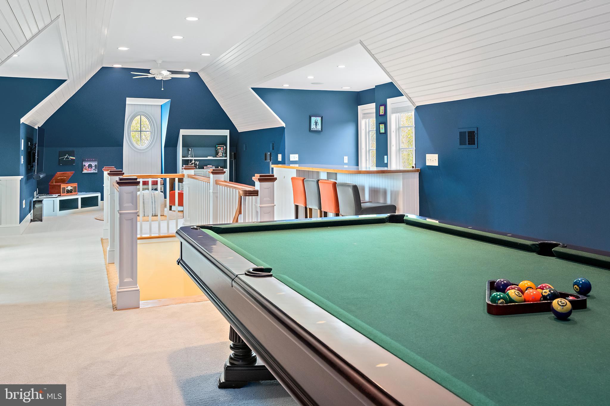 PENDENNIS MOUNT - Residential