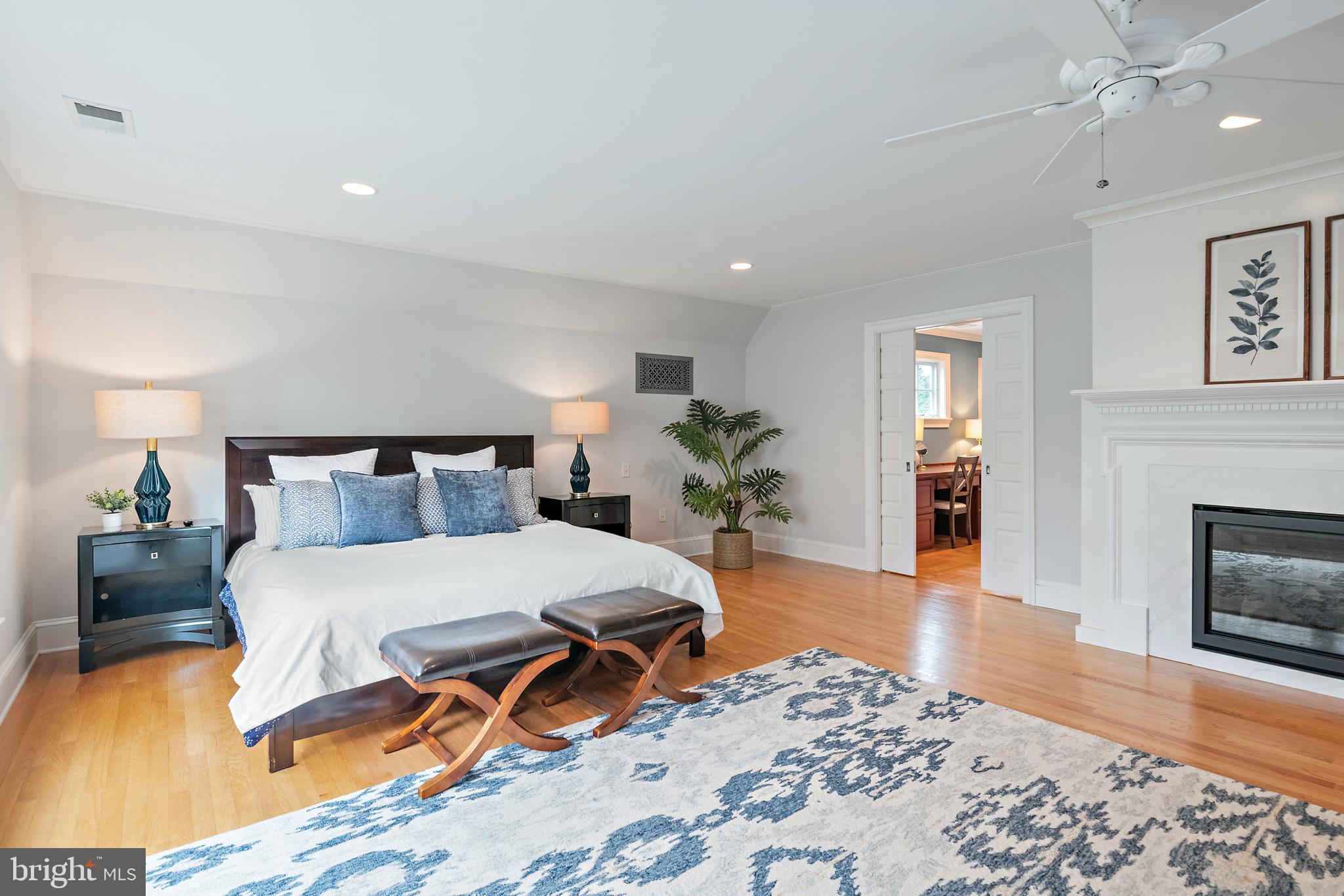 PENDENNIS MOUNT - Residential