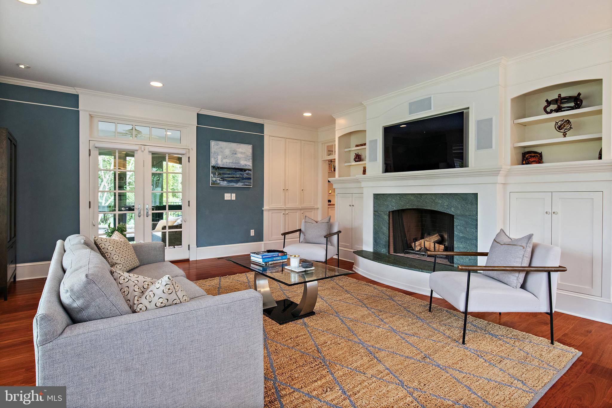 PENDENNIS MOUNT - Residential