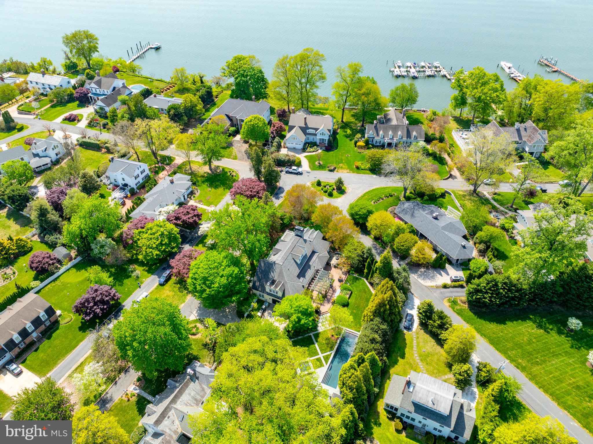 PENDENNIS MOUNT - Residential