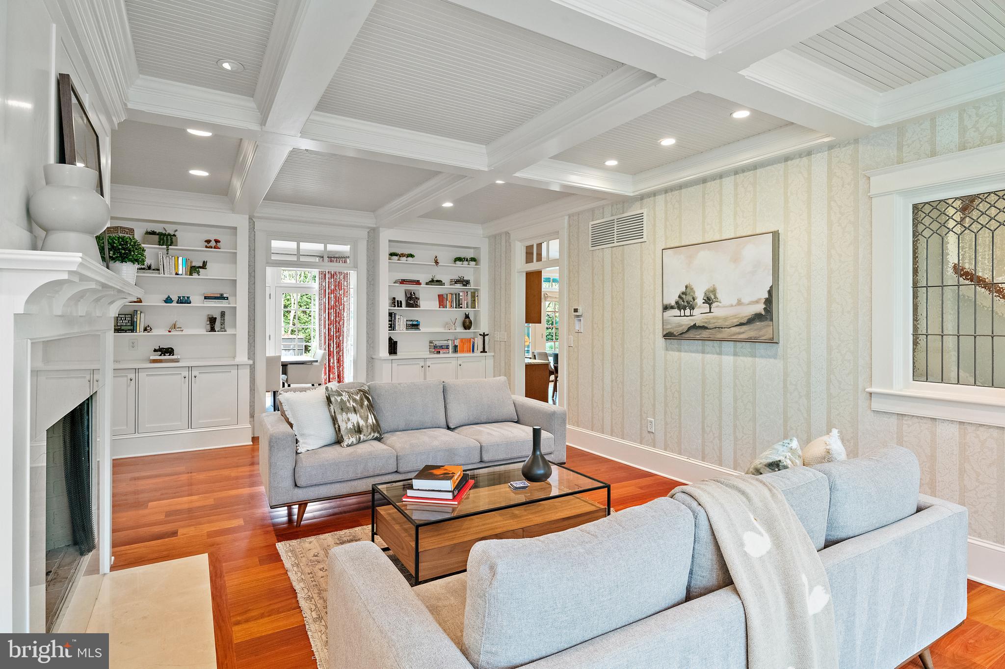 PENDENNIS MOUNT - Residential