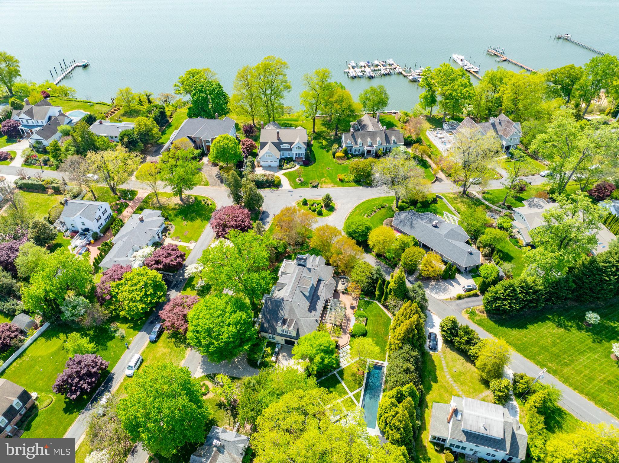 PENDENNIS MOUNT - Residential