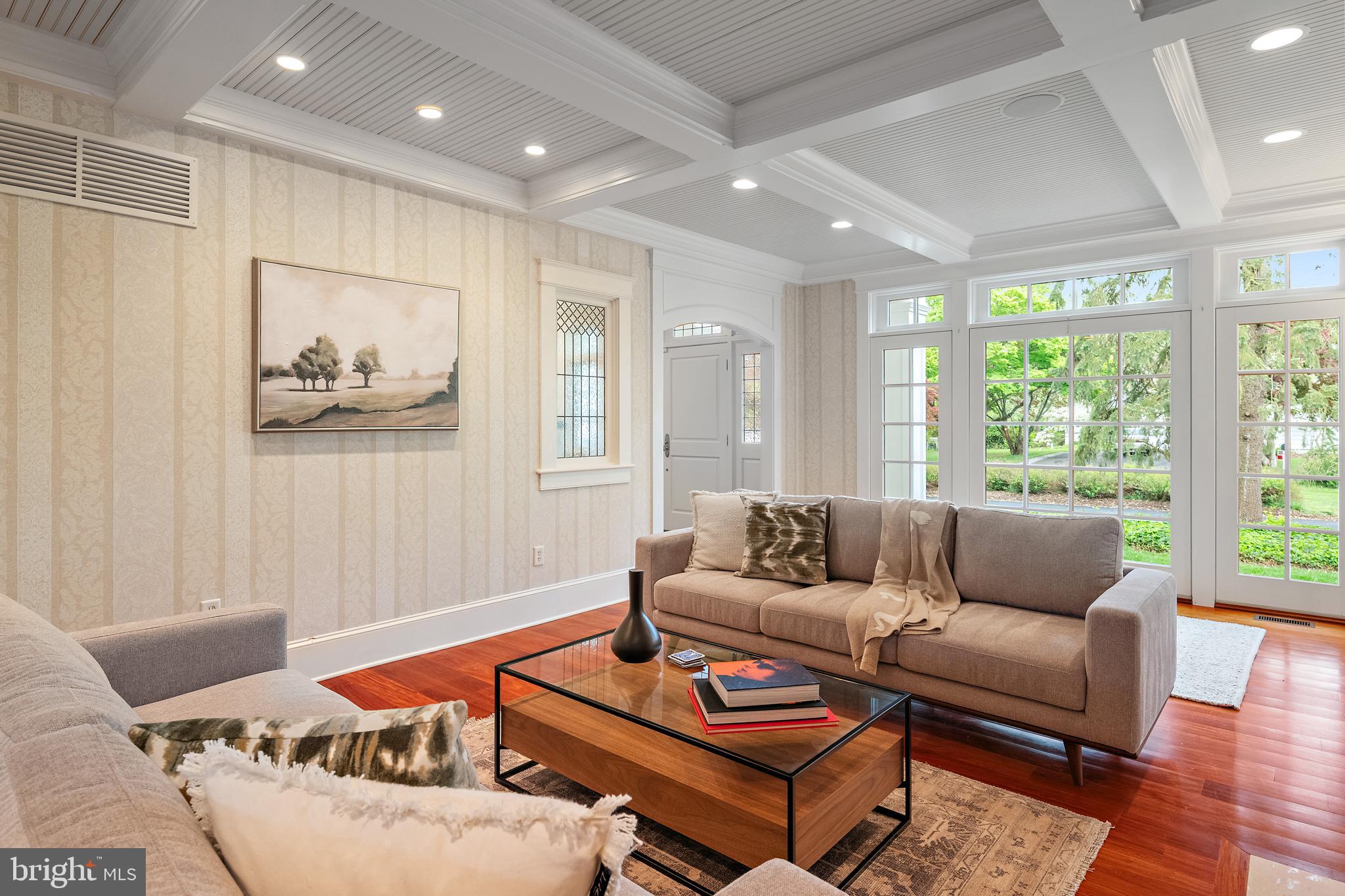 PENDENNIS MOUNT - Residential