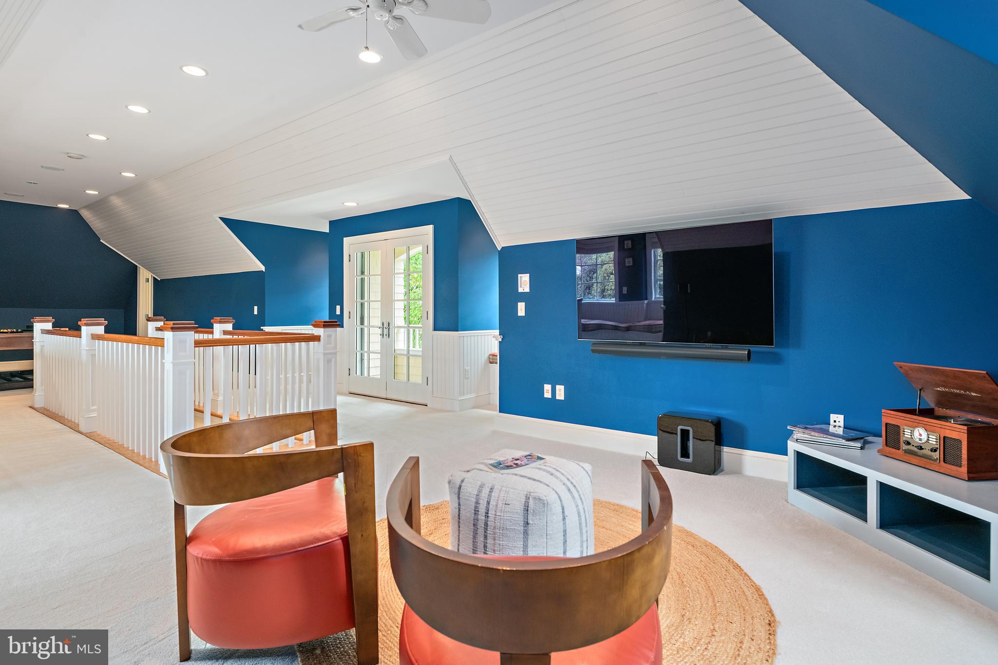 PENDENNIS MOUNT - Residential