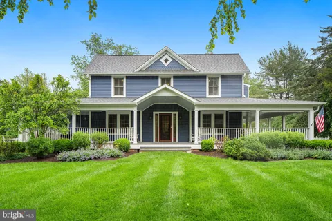 311 Beulah Road NE, Vienna, VA MLS: VAFX2241176