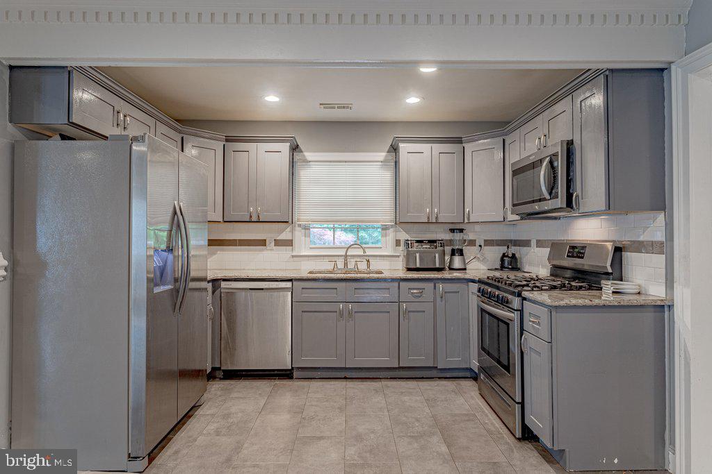 63 BARNWELL LANE