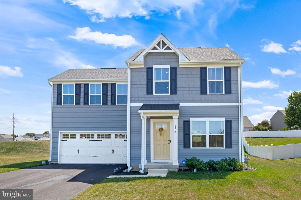 Photo of 150 APPALOOSA DR, MARIETTA, PA 17547 (MLS # PALA2040326)