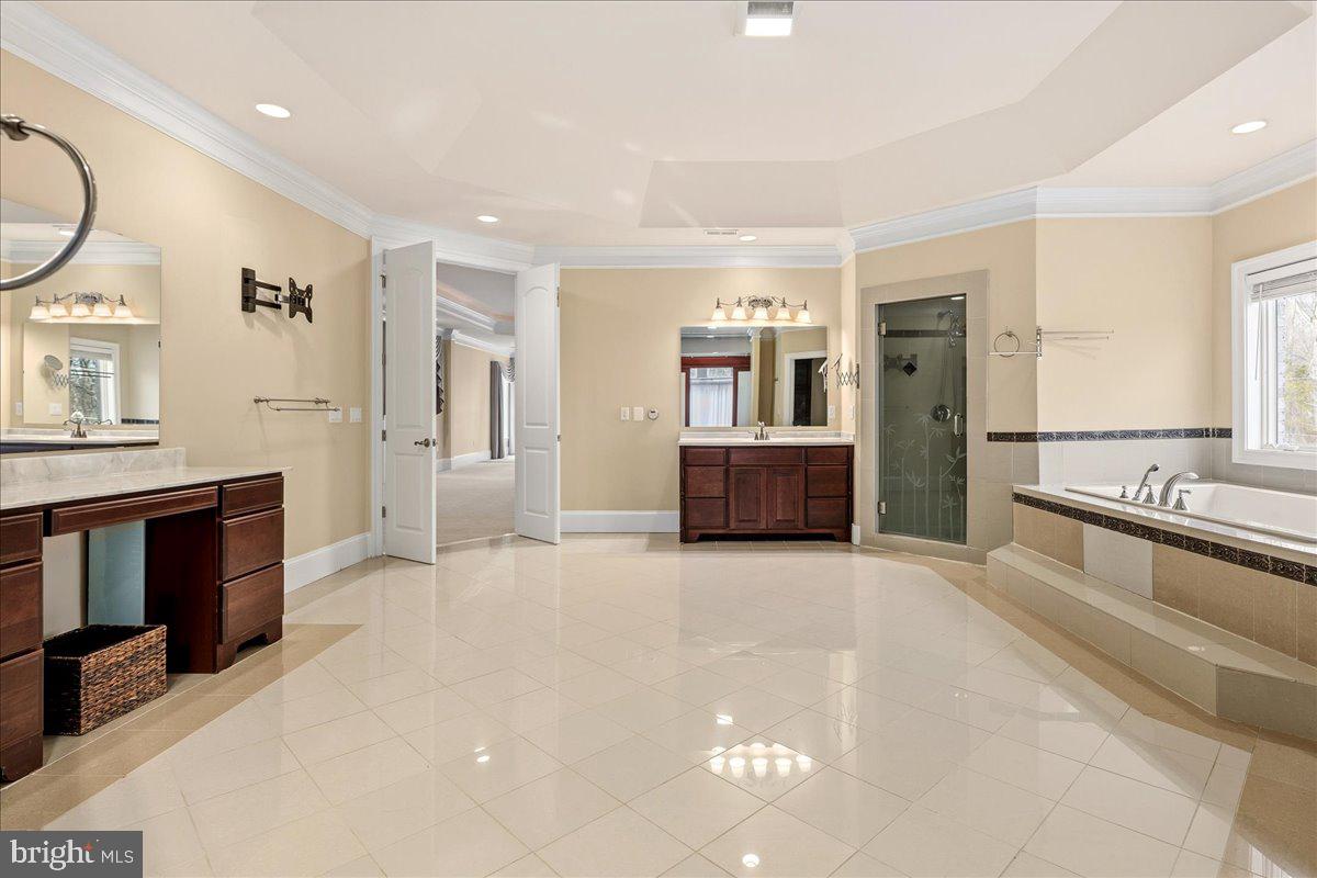 CLIFTON - Residential