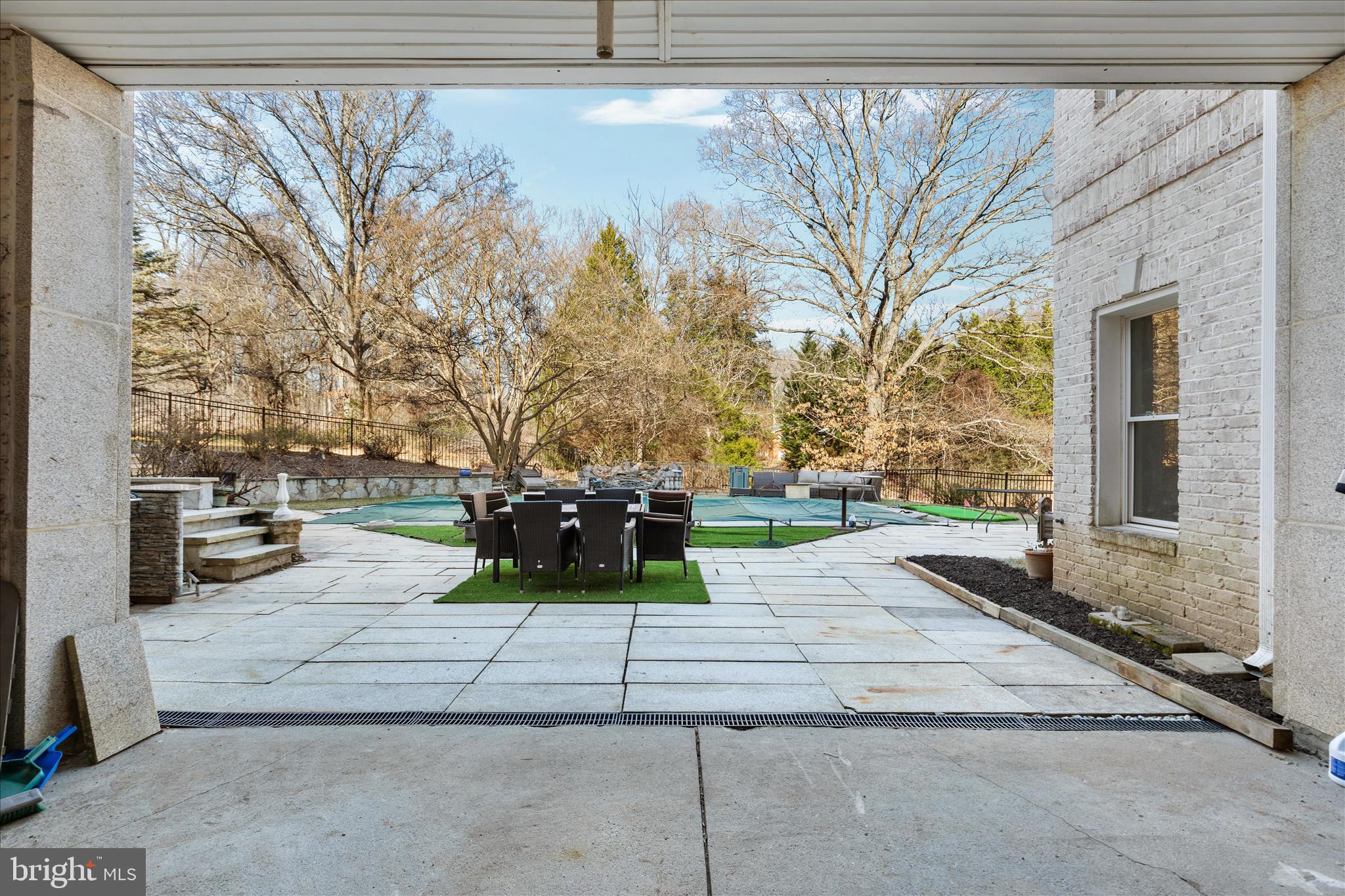 CLIFTON - Residential