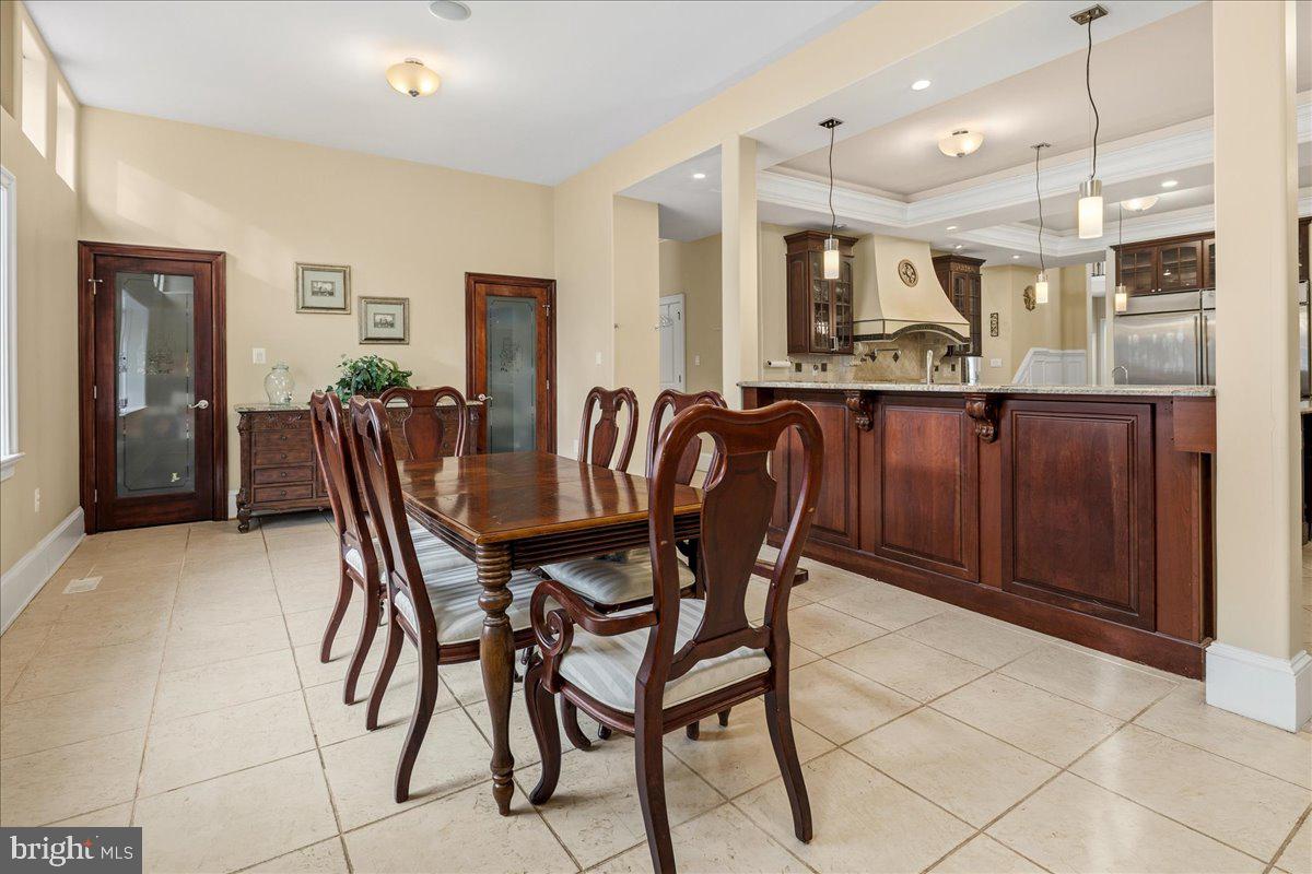 CLIFTON - Residential