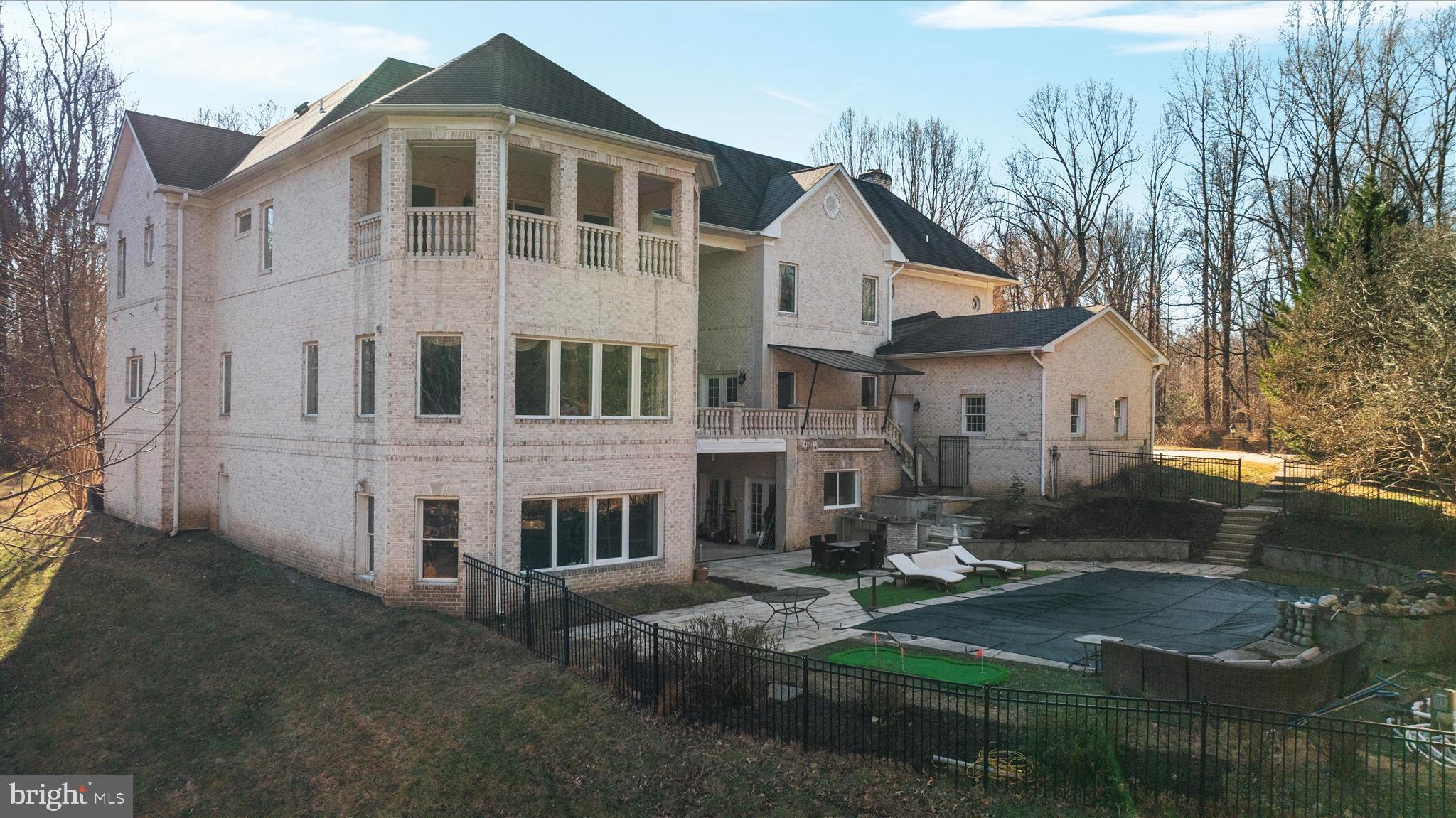 CLIFTON - Residential