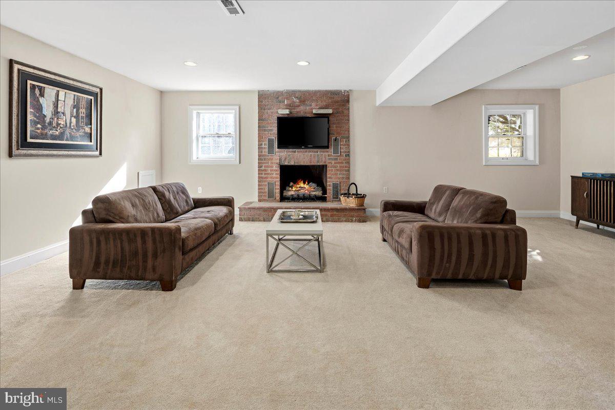 CLIFTON - Residential