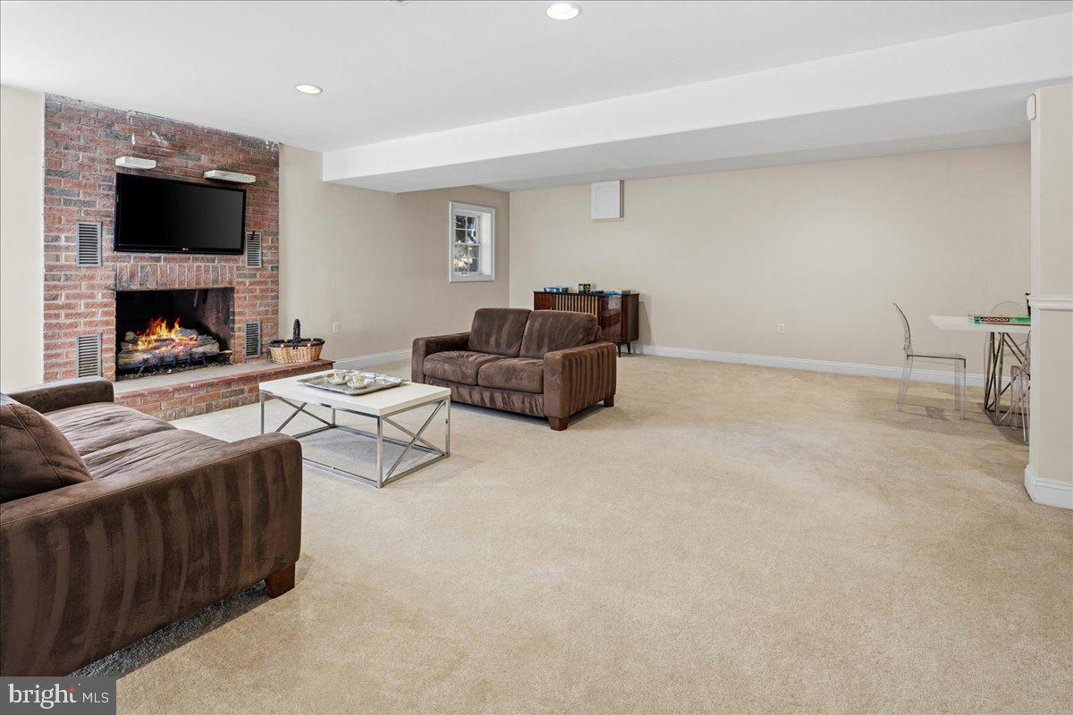 CLIFTON - Residential