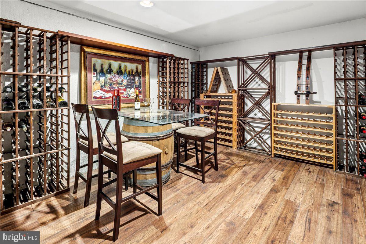 CLIFTON - Residential