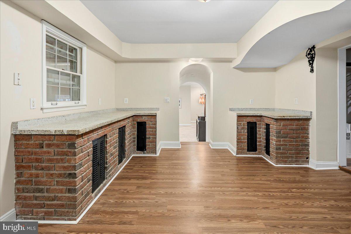 CLIFTON - Residential