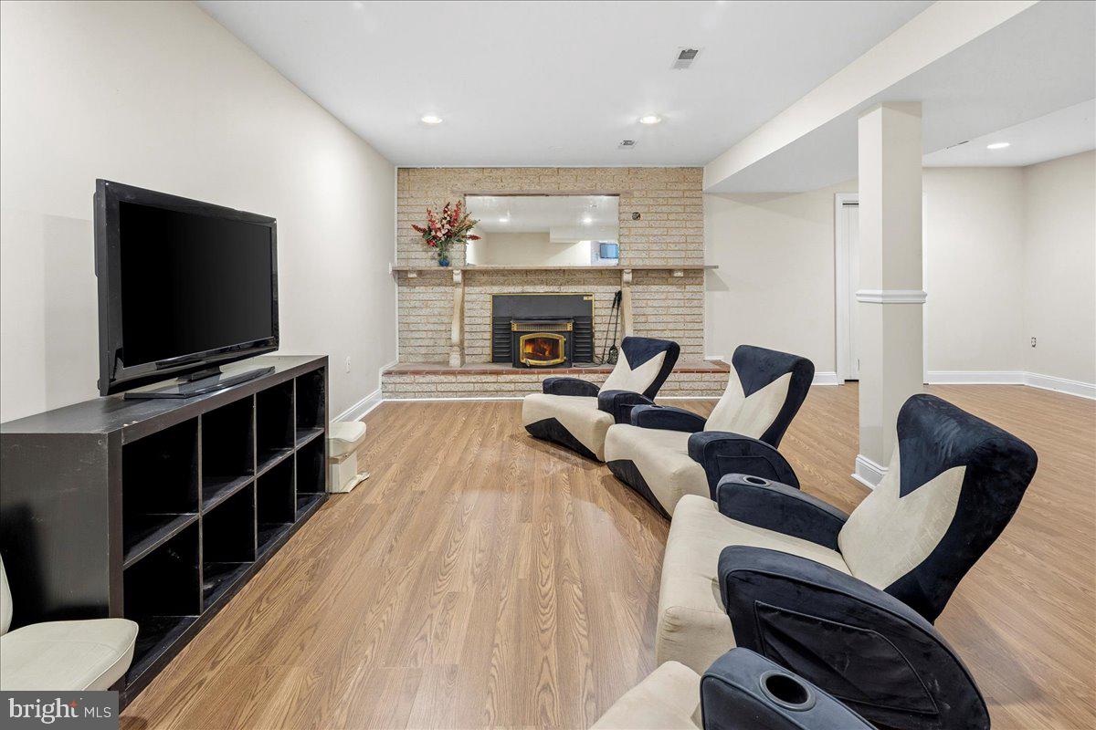 CLIFTON - Residential