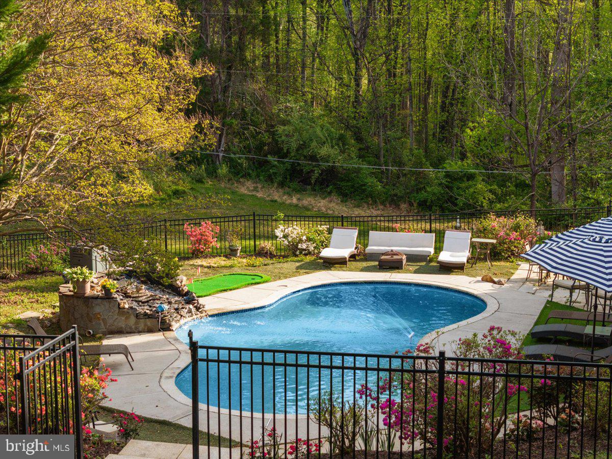 CLIFTON - Residential