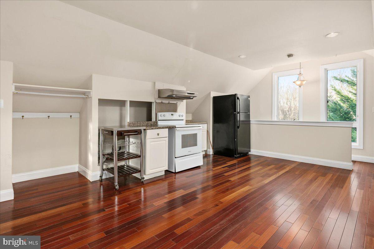 CLIFTON - Residential