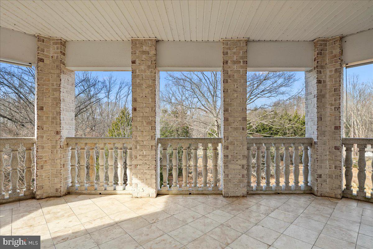 CLIFTON - Residential