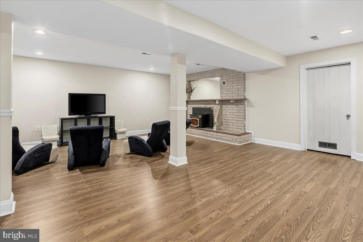 CLIFTON - Residential