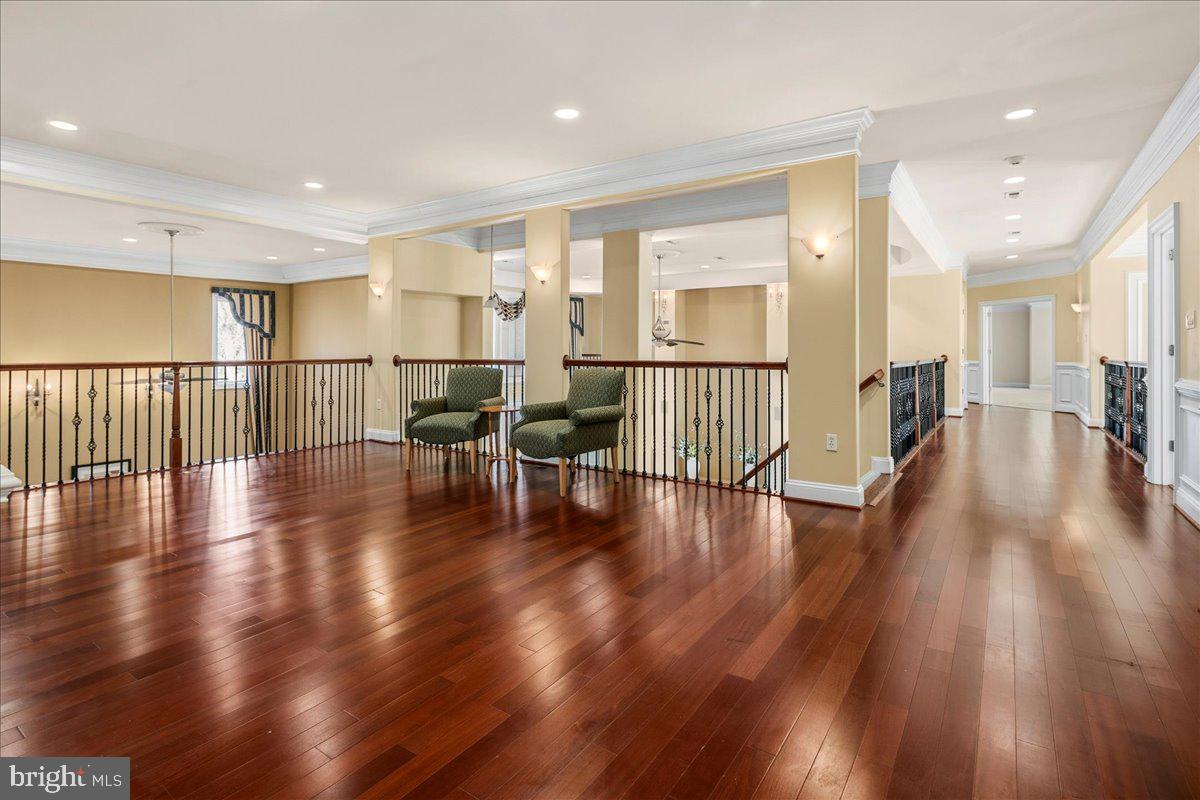 CLIFTON - Residential