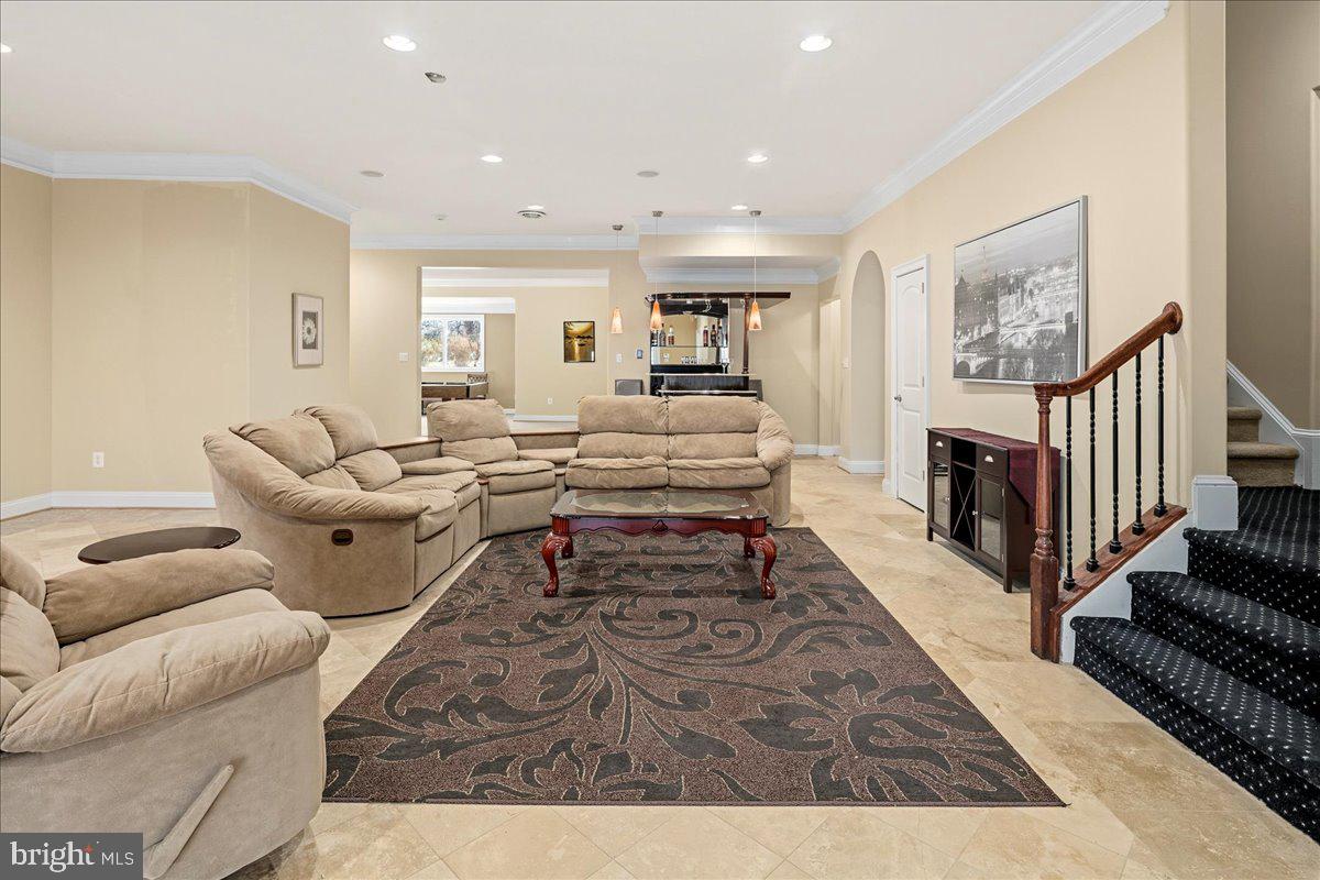 CLIFTON - Residential