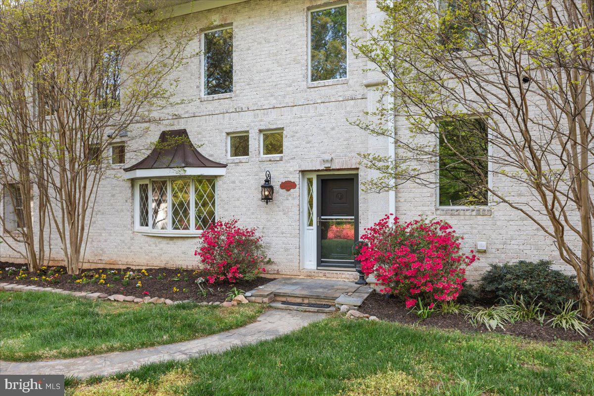 CLIFTON - Residential