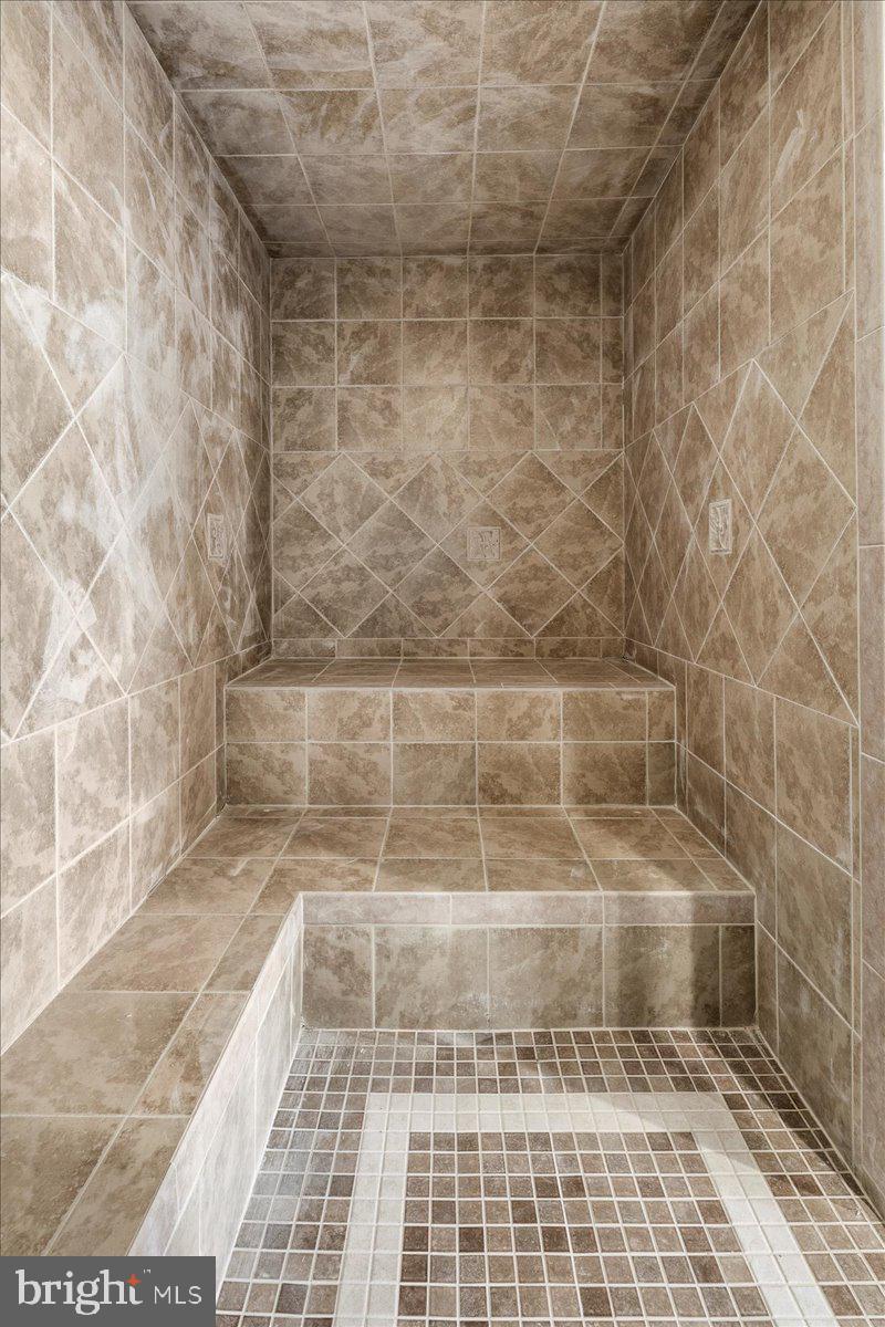 CLIFTON - Residential