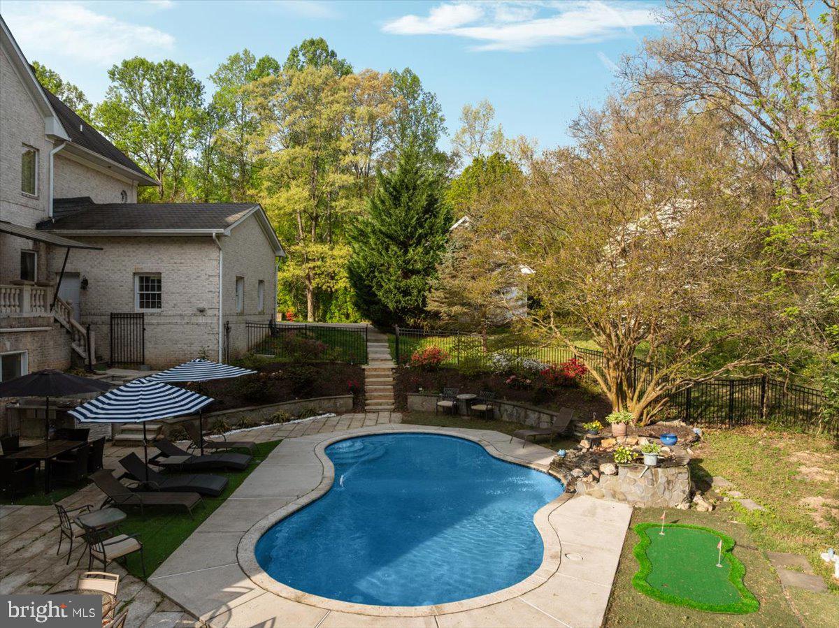 CLIFTON - Residential