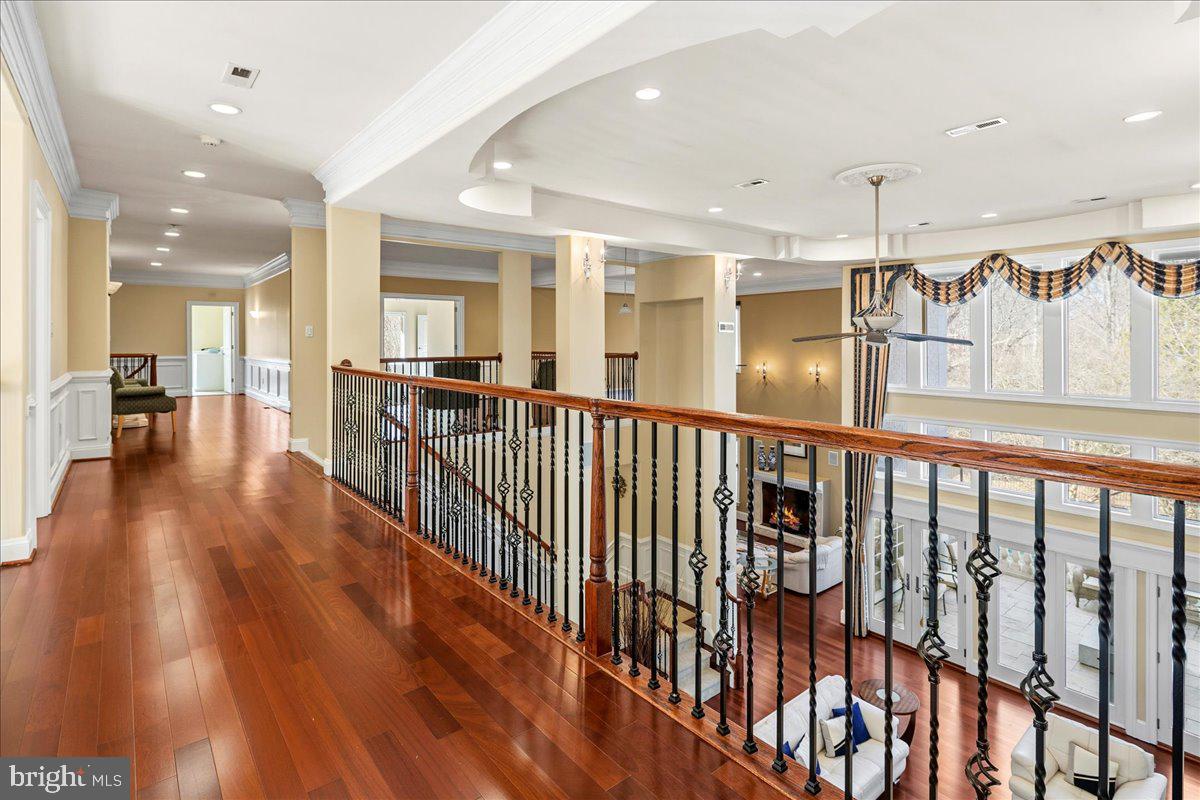 CLIFTON - Residential