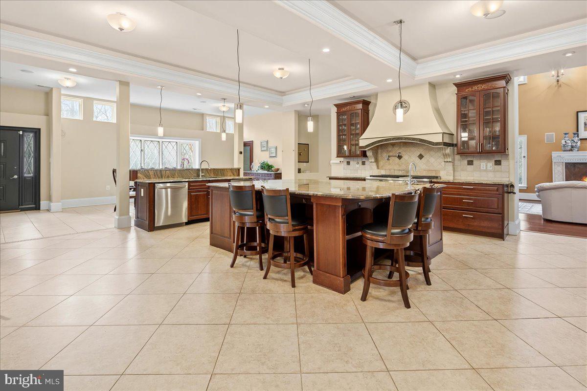 CLIFTON - Residential