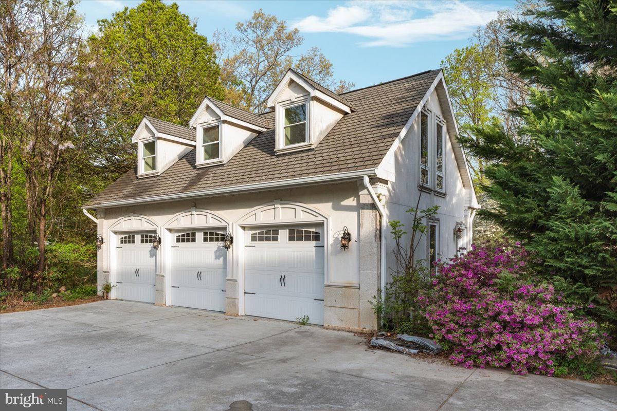 CLIFTON - Residential