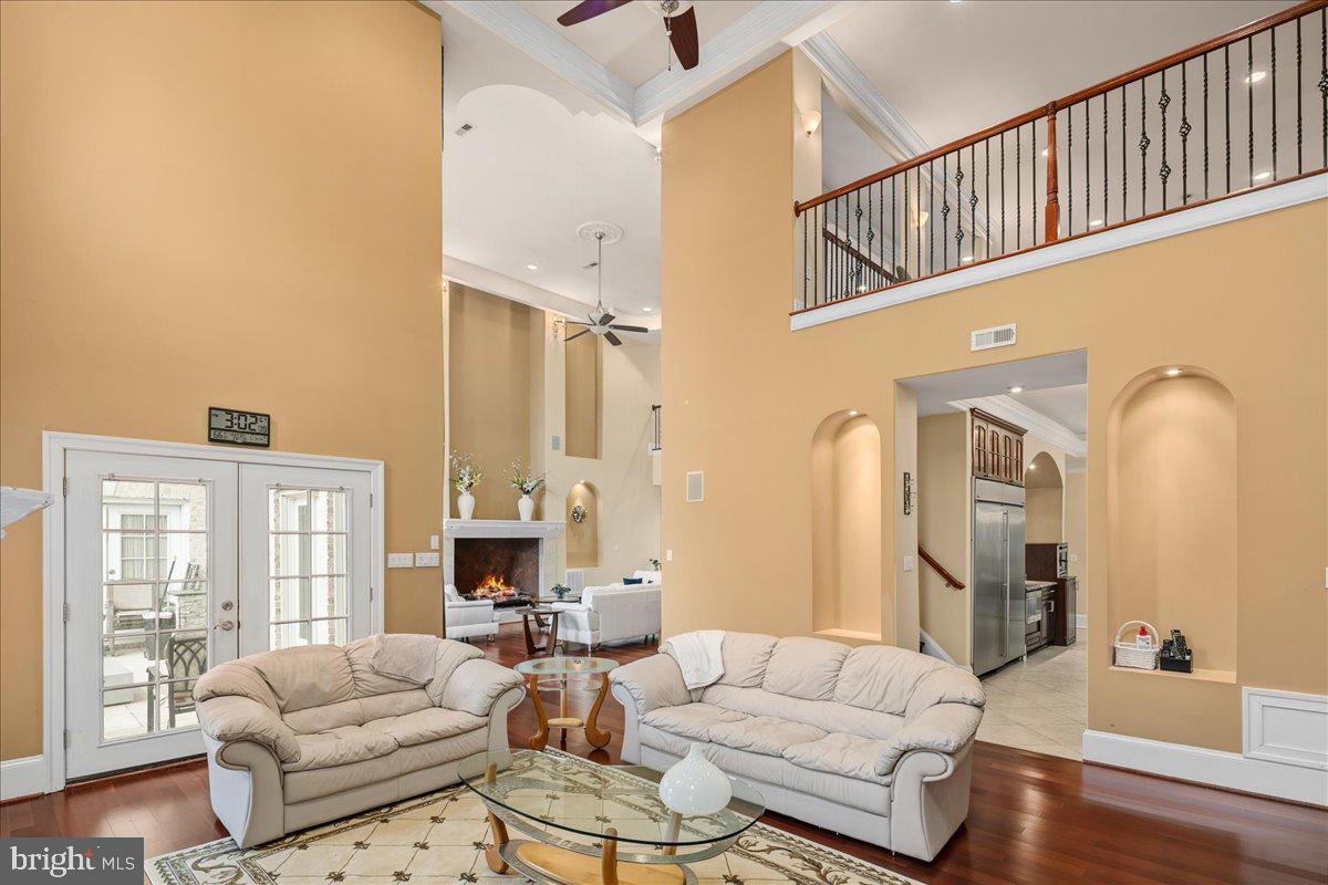 CLIFTON - Residential